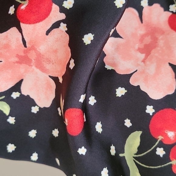NWT FOREVER 21 Satin Floral Print skirt *NEW* - Picture 6 of 6
